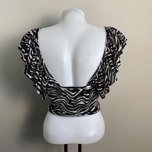 Zara Women's Black & White Pleated‎ Ruffle Sleeveless Crop Top Cinch Waist Tie S - Picture 4 of 8